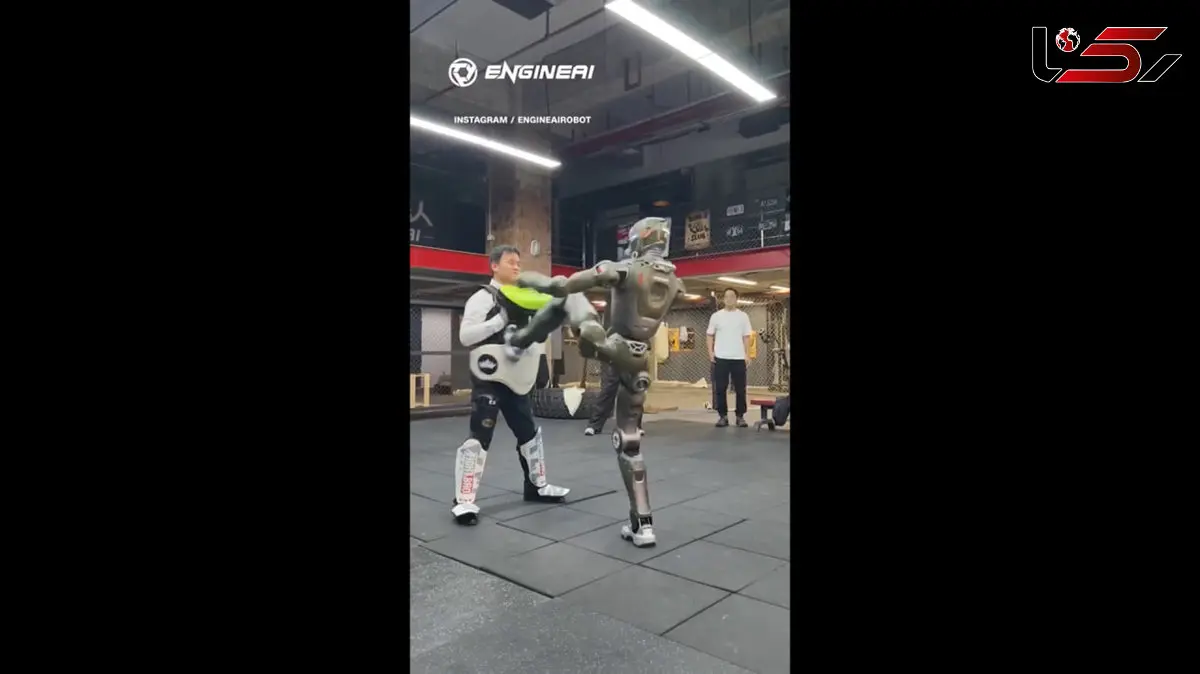 سیلی ربات به مدیرعامل: وقتی هوش مصنوعی جدی می‌شود! / فیلم