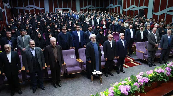 دانشجو باید قدرت را نقد کند چون دنبال حقیقت است