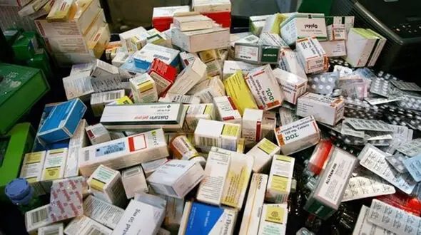 قاچاق 40 هزار آمپول و داروهای کمیاب از ایران به افغانستان / در گمرک مرز تایباد فاش شد

