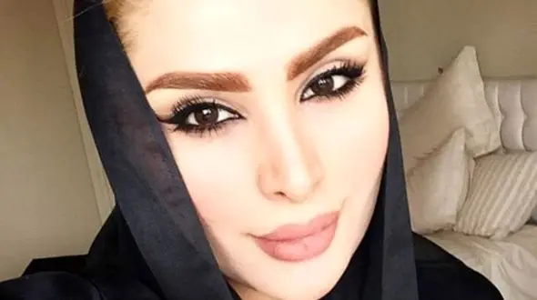 استایل اروپایی و مافیایی دنیا جهانبخت + عکس های فوق لاکچری