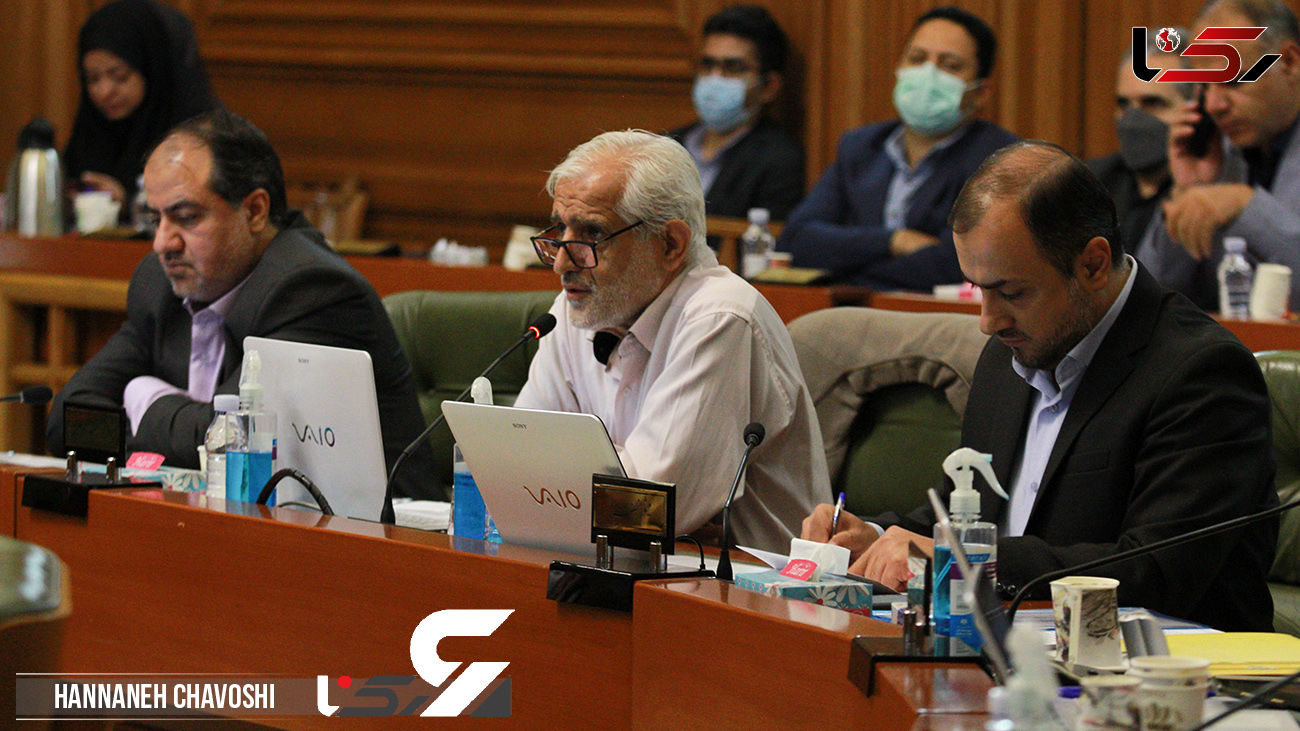 دست هایی در کار است تا شورا و شهرداری تهران را تضعیف کنند / فیش های حقوقی شهرداری شامل معوقات بودند