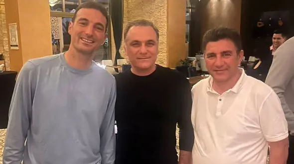 اسکالونی درباره مسی به قلعه نویی چه گفت؟/ امیر قلعه‌نویی دوش به دوش شاهزاده قطری + عکس