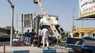 تصادف شدید کامیون با تیر چراغ برق /در نصیرشهر رخ داد + عکس