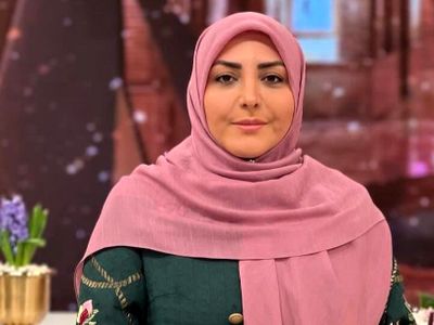 عکس /  المیرا شریفی مقدم خوش استایل ترین خانم مجری صدا و سیما  / نگاهی به مانتوی نفیس و منحصربفرد با رنگ های هارمونی و ...