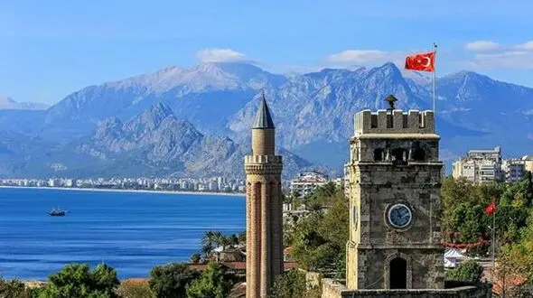 نکاتی که باید پیش از سفر به آنتالیا بدانیم
