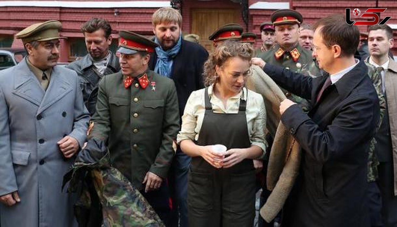 آغاز فیلمبرداری دیدن استالین در میدان سرخ مسکو