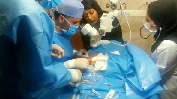 عمل آب مروارید خروس با موفقیت انجام شد!