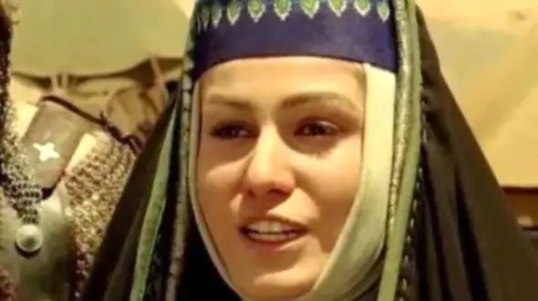 عکس| سفر زمان؛ چهرۀ «هانیه، همسر وهب نصرانی» (مختارنامه) در 43 سالگی در یک مراسم / رز رضوی همیشه جوان می ماند!