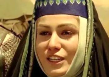 عکس| سفر زمان؛ چهرۀ «هانیه، همسر وهب نصرانی» (مختارنامه) در 43 سالگی در یک مراسم / رز رضوی همیشه جوان می ماند!