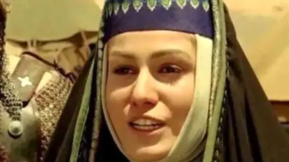 عکس سفر زمان؛ /  چهرۀ «هانیه، همسر وهب نصرانی» (مختارنامه) در 43 سالگی در یک مراسم / رز رضوی همیشه جوان می ماند!
