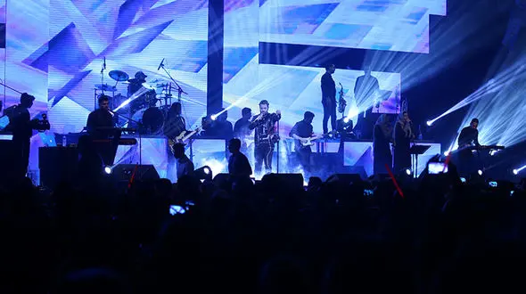 عکس های دیدنی از کنسرت محمدرضا گلزار در سالن برج میلاد