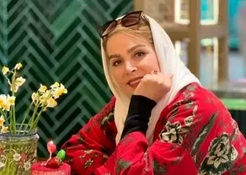 فیلم/ نگاهی به چیدمان خانه درندشت نسرین نکیسا بازیگر سریال یوسف پیامبر وسط جنگل/ از لوستر بلوری انگوری تا مبلمان استیل از  پیانو و  ساعت تا  رومیزی یونانی و...