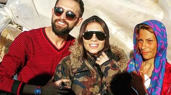 سفر محسن افشانی و همسرش به مناطق زلزله زده! + عکس
