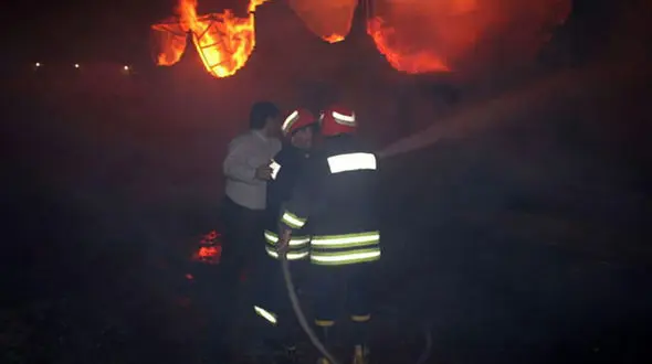 آتش سوزی کارخانه تولید مواد شوینده در ساری