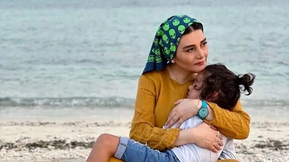 هنگامه قاضیانی: حالا دیگر وقتش است، وقت از علم فلسفه دانستن / حقیقت تنها چیزی است که ما را می‌تواند آزاد کند