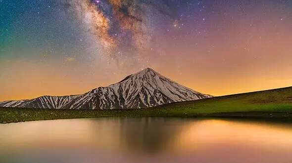 عکس از کهکشان راه شیری روی قله دماوند