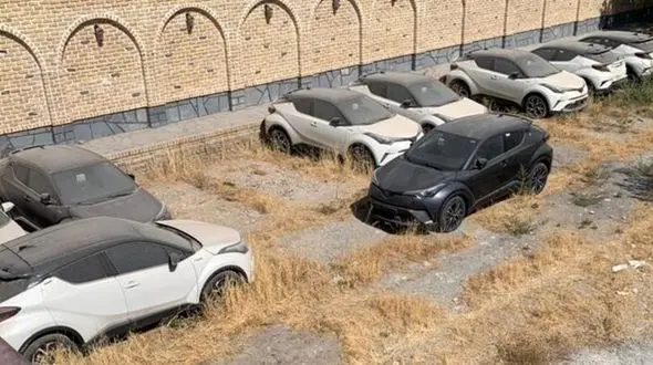 راز انبار خودروهای لوکس خارجی در فردیس لو رفت / وزارت اطلاعات فاش کرد