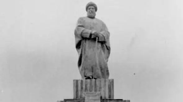 جست و جو برای یافتن مجسمه دزدیده شده ملک المتکلمین در تهران + عکس