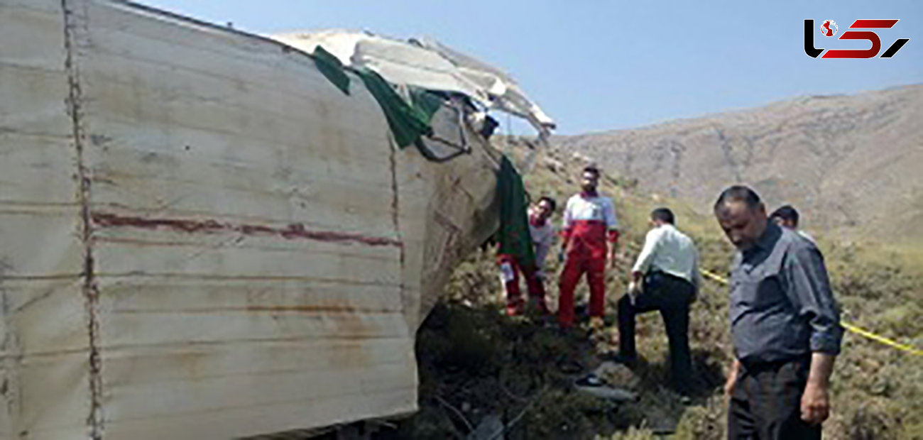 دستور رسیدگی ویژه در خصوص حادثه تلخ سقوط مینی بوس به دره در خوانسار+ عکس