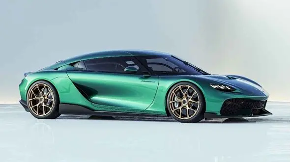 فیلم / 12 ابرخودرو لوکس و گرانقیمت در سال 2024