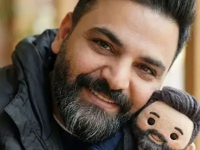 فیلم / چهره  احسان علیخانی از کودکی تا امروز / حماسه علیخانی در تولد 44 سالگی اش