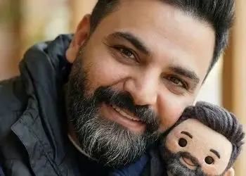 فیلم / چهره  احسان علیخانی از کودکی تا امروز / حماسه علیخانی در تولد 44 سالگی اش