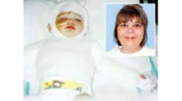 دعوای دو خواهر بر سر زندانی بودن یا آزادی مادر + عکس