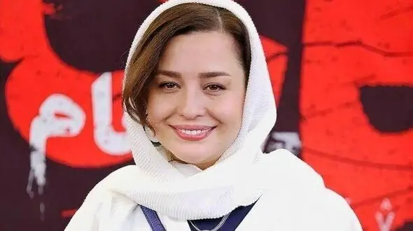 مهراوه شریفی نیا برای داشن آموزان یک روستای مرزی خط نوشت : به داشتن طرفدارانی مثل شما افتخار می کنم...