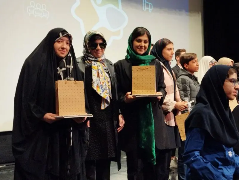 برگزدیگان جشنواره نوجوونیم