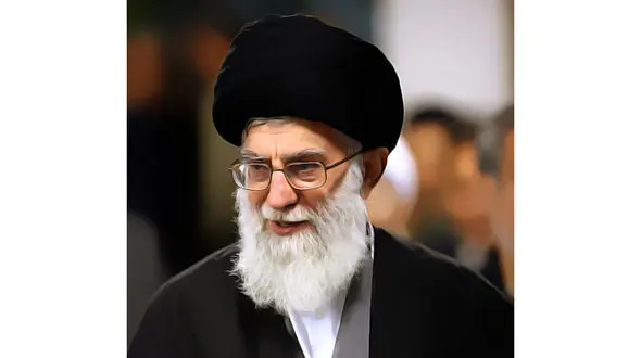 زیبایی چشم نواز انگشتر آیت الله خامنه ای از نمای نزدیک!