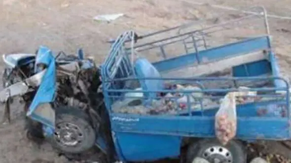واژگونی نیسان با یک کشته و 12 مجروح در شیراز 