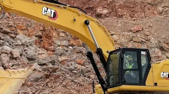 ار شکستن بیل مکانیکی تا سقوط موشک