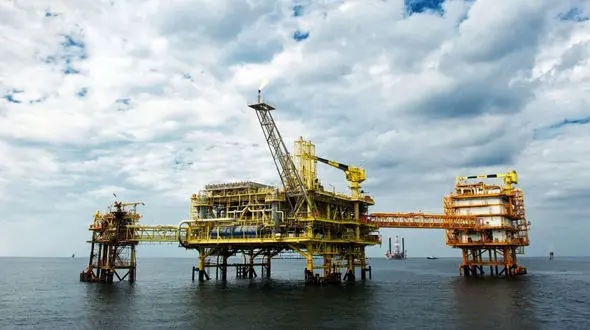 ایران از میادین نفتی مشترک جا ماند / میزان برداشت عربستان نگران کننده است