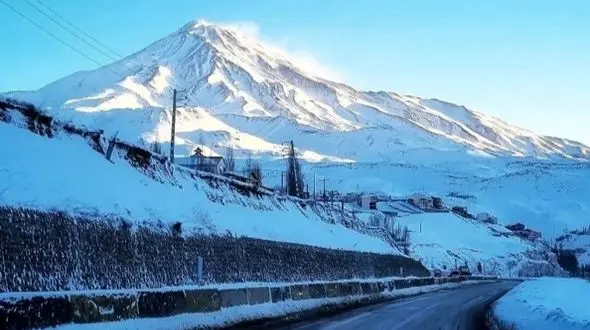 ۴ کوهنورد در دل دماوند گم شدند/ آغاز جستجوی تیم‌های امدادی