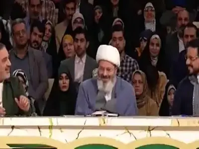 فیلم آوازخوانی/ آهنگ خوندن حاج احمد تو محفل که صدای طلاییشو رونمایی کرد / همه لذت بردن 