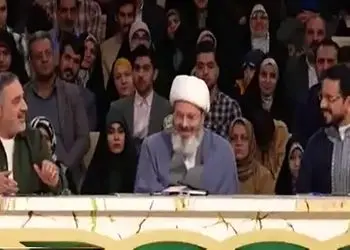 فیلم آوازخوانی/ آهنگ خوندن حاج احمد تو محفل که صدای طلاییشو رونمایی کرد / همه لذت بردن 