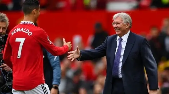 ادامه جنجال رونالدو با یونایتد، ساعت جدید کریس حاشیه ساز شد +عکس