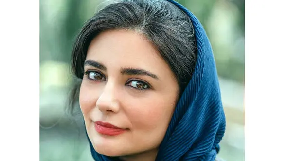 فیلم رفتار نامتعارف لینداکیانی در ایام عاشورایی  / از خانم بازیگر بعید بود !