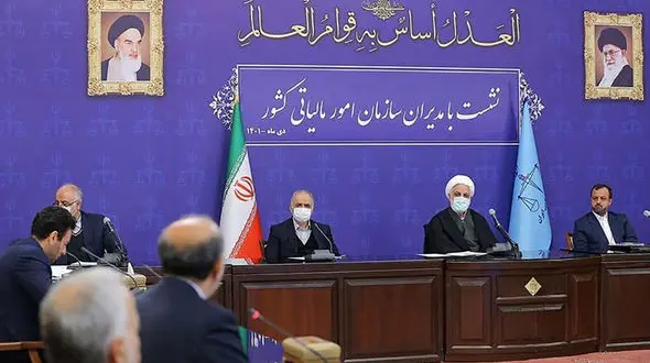 در حوزه مسائل اقتصادی شاهد یک برنامه منسجم نیستیم/ وزیر اقتصاد : مالک ۲۴ شرکت در۱۰ سال گذشته یک ریال مالیات پرداخت نکرده بود