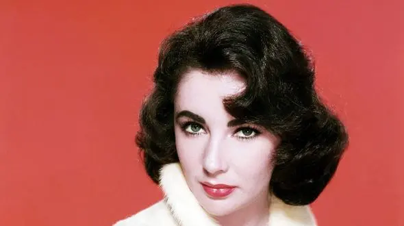 عکس؛ سفر در زمان؛ «اردشیر زاهدی در کنار الیزابت تیلور بازیگر آمریکایی»؛ دهه 50