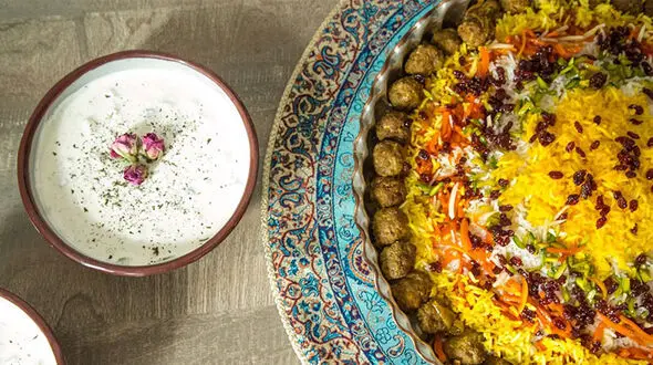 سفره ای رنگین در مهمانی ها با پخت شیرین پلو + دستور پخت