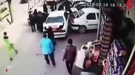 له شدن یک زوج اصفهانی زیر خودرو بر اثر استارت زدن کودک +فیلم هولناک