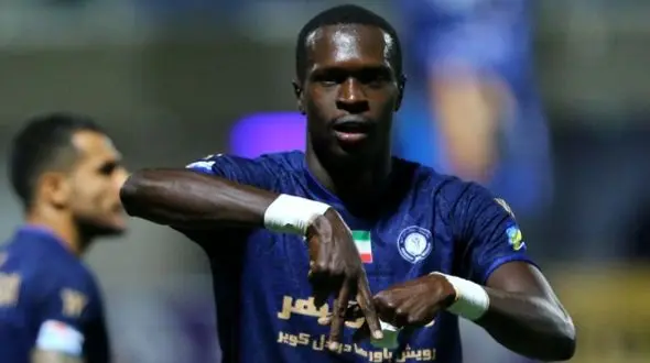 پیغام روحیه‌بخش عثمان اندونگ برای مردم ایران + عکس