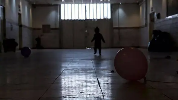 بچه‌هایی که در «زندان» متولد شده‌اند! / روی جرم مادران تاکید نکردم