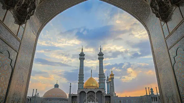 حرم حضرت معصومه (س) ۲۴ ساعته به روی زائران باز است