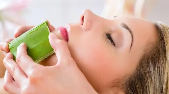 کاهش التهاب پوستی با آلوئه ورا