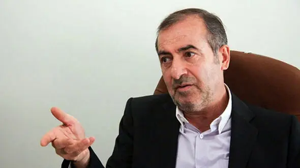 الویری : اگر جای پزشکیان بودم در استعفا دادن درنگ نمی کردم / حامیان دولت احساس می کنند سرشان کلاه رفته است 