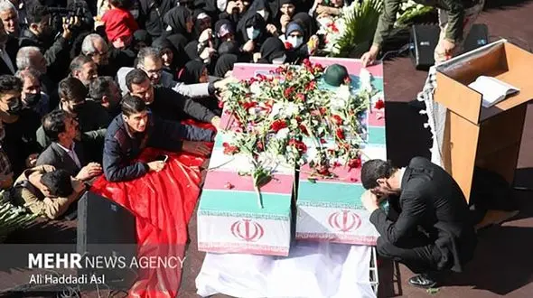 مراسم وداع با شهدای مدافع حرم «میلاد حیدری» و «مقداد مهقانی جعفر آبادی» برگزار شد