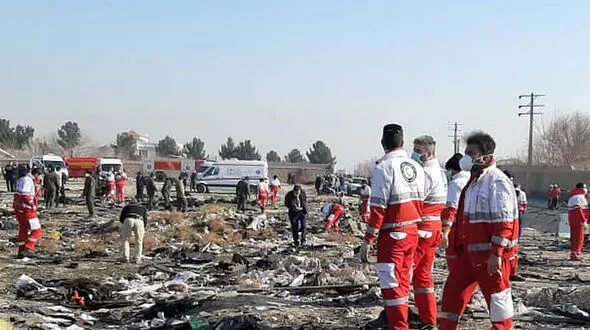 عزل و محاکمه 10 فرمانده عالی و میانی در حادثه هواپیمای اوکراینی / دادستان نظامی برای اولین بار اعلام کرد + فیلم
