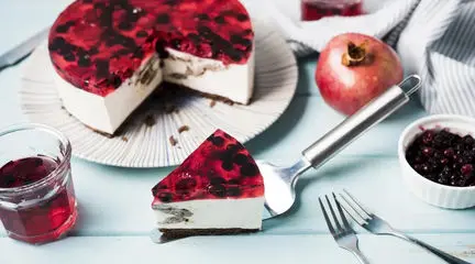 چیزکیک انار دسر مجلسی با رنگ و طعم خاص + فیلم 